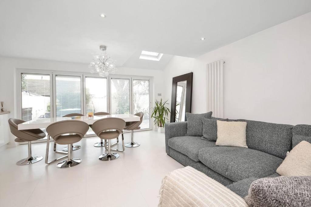 Home In Southsea With Hot Tub, Close To The Sea Portsmouth Exterior foto